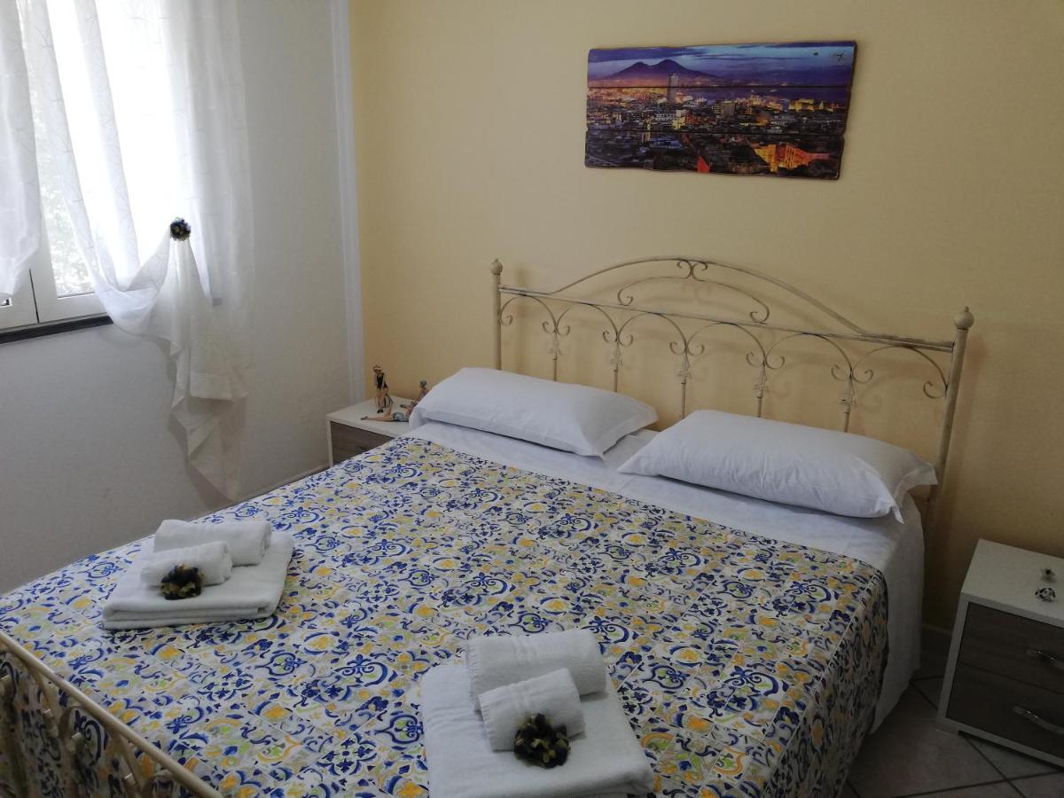 B&B Villa Rosa SantʼAntonio Abate Esterno foto