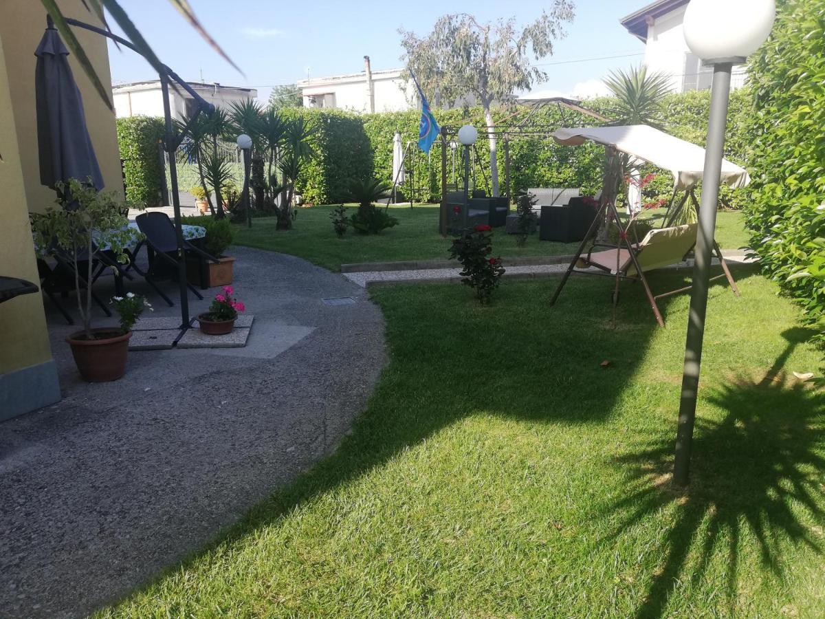 B&B Villa Rosa SantʼAntonio Abate Esterno foto